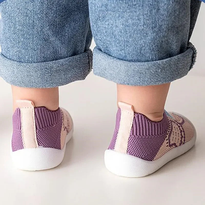 Babyschuhe rutschfest, atmungsaktiv mit Gummisohle